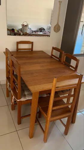 Mesa de Jantar em Madeira Maciça com 6 Cadeiras