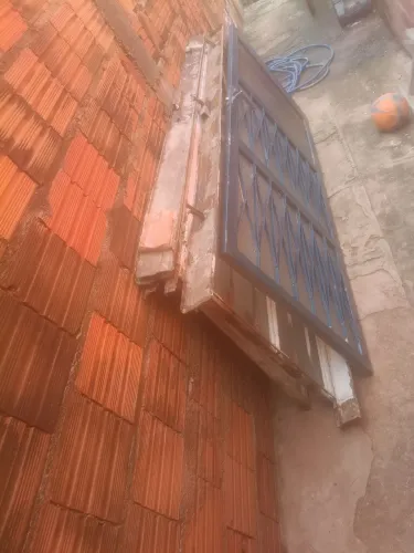 Porta de ferro