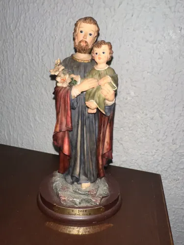Imagem Religiosa São José com Jesus menino, luxo, linda! 22cm de altura