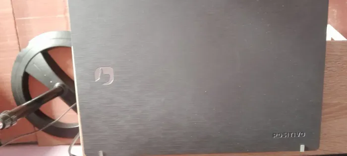 Notebook marca positivo novo, com 06 meses de uso. 4GB,128GBWIN, VISION C15.