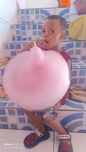 Promoção. Algodão doce + pipoca no carrinho ao vivo