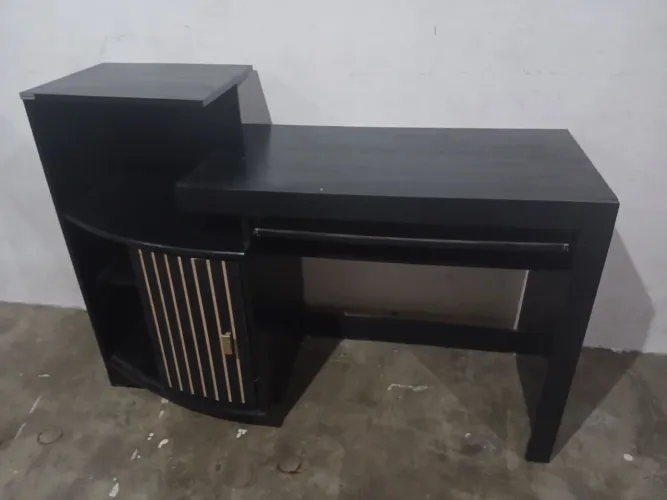 Escrivaninha / mesa computador