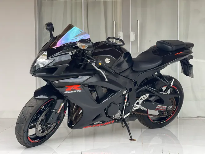 Suzuki GSX R 750 cc