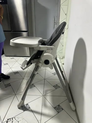 Cadeirinha de alimentação burigotto