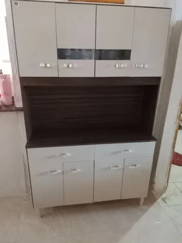 Vendo armário novo,uma semana de comprado,ficou pequeno.