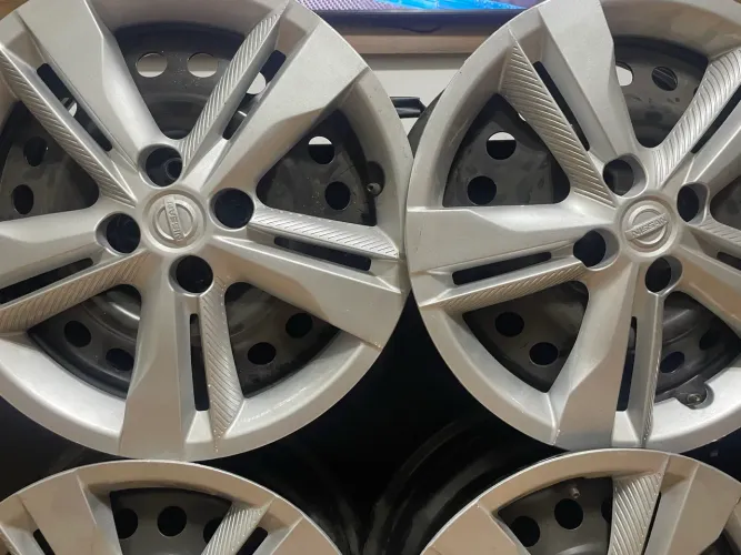 Jogo de rodas kiks com calota 