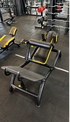 Máquina Academia Elevação Pélvica (Lion)