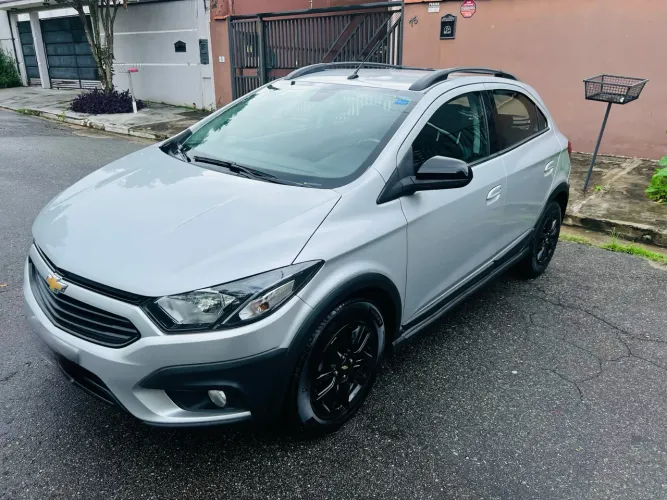 Chevrolet Onix Activ 1.4 8V Flex Mec. 4P 2019