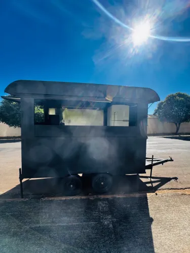 Alugo trailer / foodtruck - 1.190,00/mês