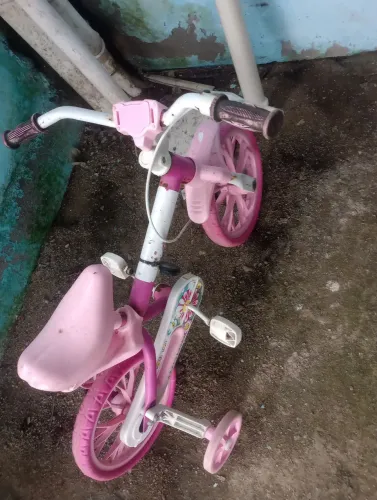Bicicleta pra criança