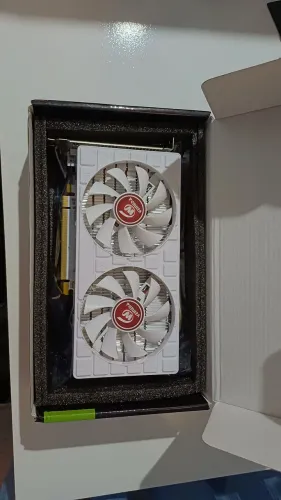 Rx 580 (Leia a descrição)