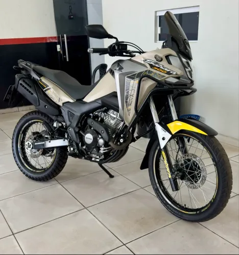 Sahara 300 Adventure