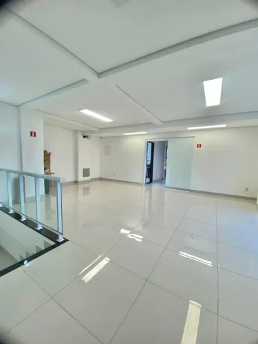 Prédio para investidor, 278m², 2 andares, 2 Apartamentos em Ananindeua