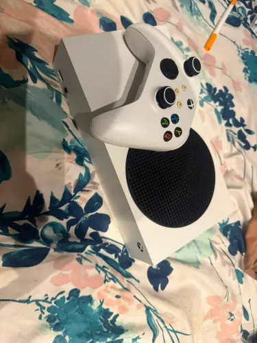 Pra vender ligeiro, videogame novinho