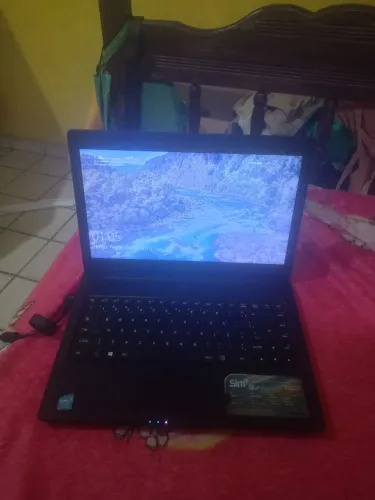 Vendo notebook positivo semi novo 