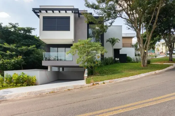 Linda casa a venda no condomínio New Ville em Santana de Parnaiba - SP
