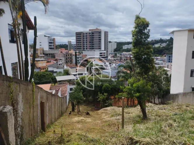 Imóvel para venda com 400 metros quadrados em São Pedro - Juiz de Fora - MG
