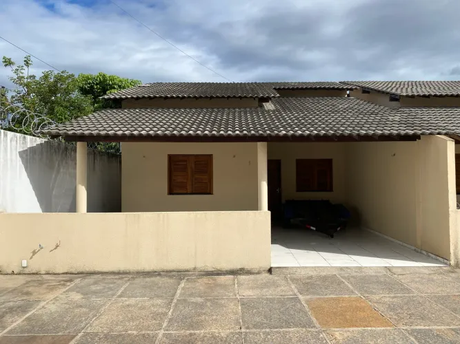 CASA EM CONDOMÍNIO FECHADO PARA LOCAÇÃO