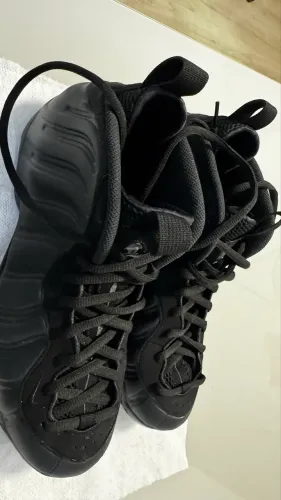 Nike Air Foamposite One Triple Black 