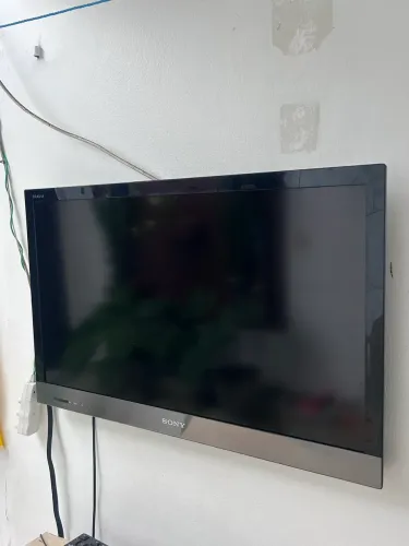 TV Sony Bravia LED 32 - Ótimo Estado - Imagem Excelente
