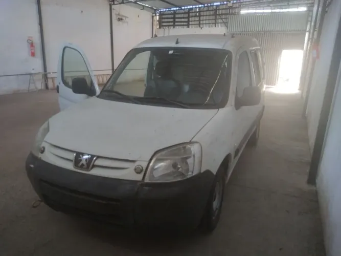 Peugeot Partner Furgão 1.6 16v/ 1.6 16V Flex 3P 2019