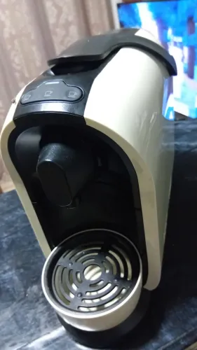 Cafeteira de cápsula  3 coração.  