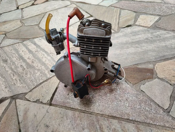 Motor nakasaki 80cc(retirada de peças sucata) ler a descrição