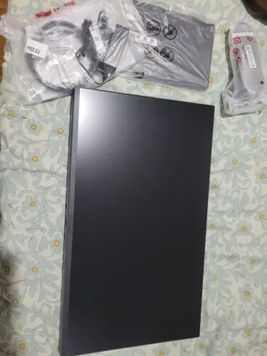 Monitor Lg ultragear 24 144hz ( NUNCA USADO)