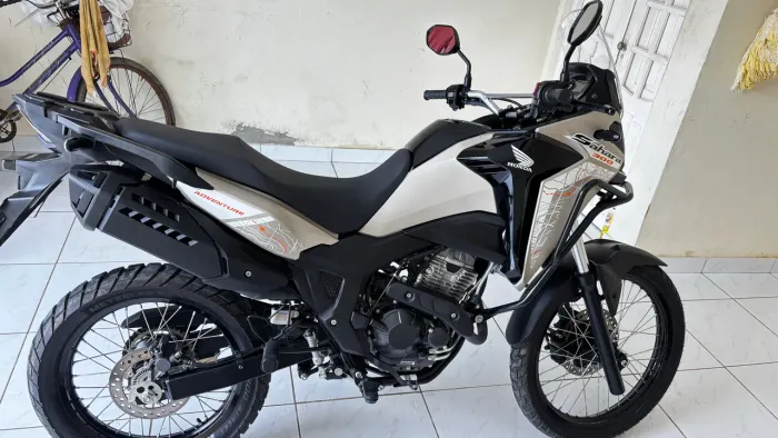 Vendo Sahara 300 ADV 2026 Extra