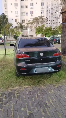 Fiat Siena Tetrafuel 1.4 MPI Fire Flex 8V 4P 2012