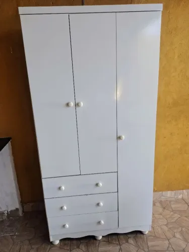 Vendo guarda roupa infantil 150$ reais retirar em Solemar hoje zaap * Adriano