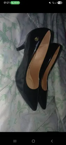 Salto alto scarpin usado poucas vezes