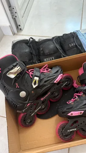 Patins dynami 4 rodas + proteção de cotovelo, mão e joelho