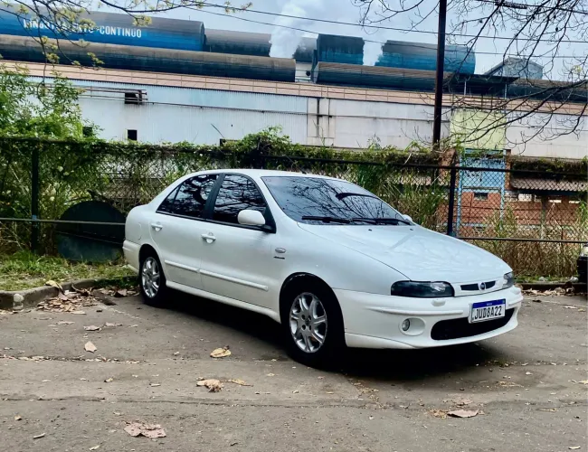 Fiat Marea HLX 2.4 MPI 20V 4P Aut. 2002
