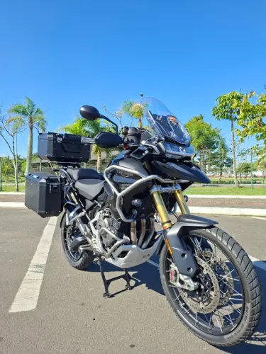 TIGER 1200 BLACK EDITION 2024 EQUIPADA