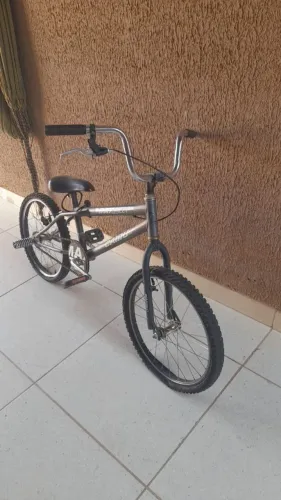 Vende- se bicicleta aro 20