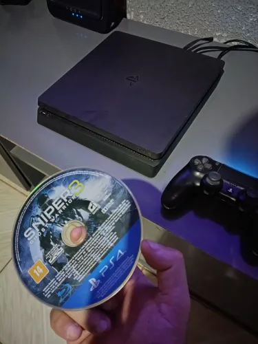 PLAY 4