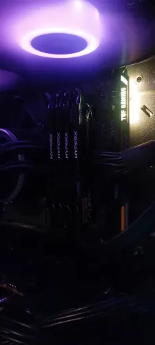 Memória RAM HyperX 16 GB (4 x 4GB) 2400 MHz CL15 KHX2400C15D4/4G