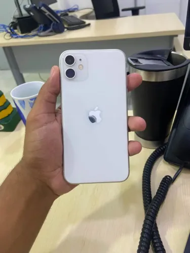 iPhone 11 - 128 GB (Pegando tudo)