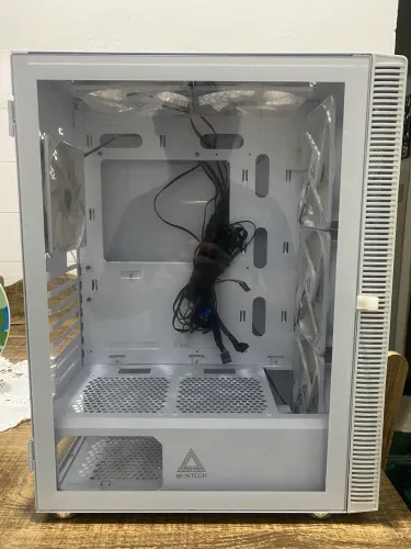 Gabinete Montech - Frente Mesh