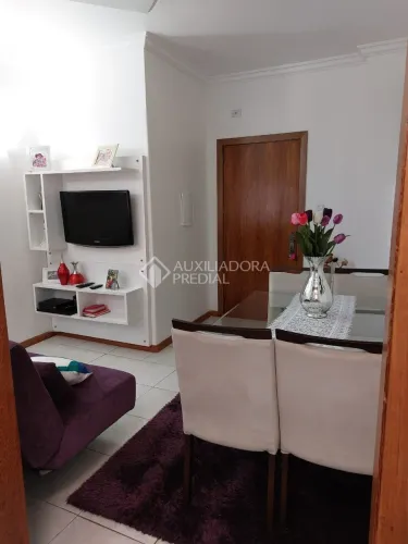 Apartamento de 1 dormitórios todo mobiliado.