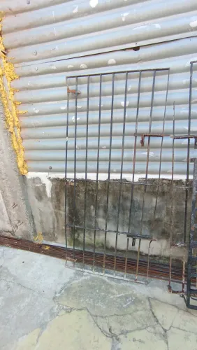 Grade de porta