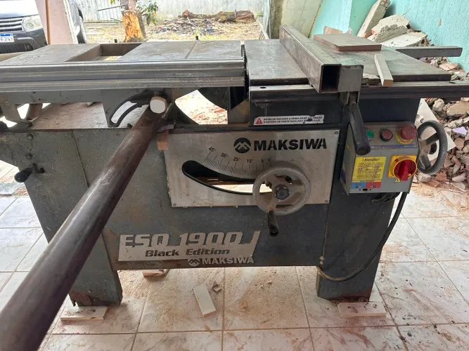 Vendo Serra esquadrejadeira MAKSIWA E50 1900