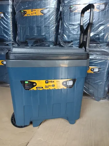 Caixa Térmica ICE BOX NTK 34 litros com Rodas