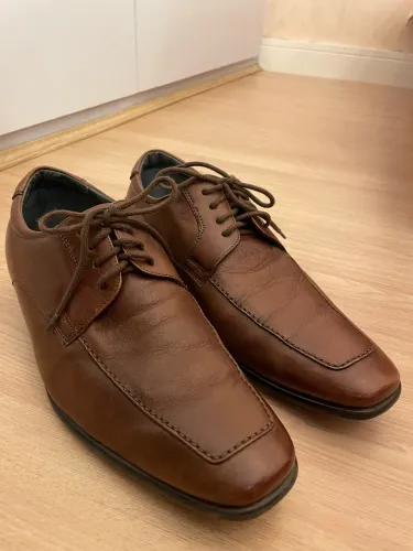 Sapato em couro Mr. Cat