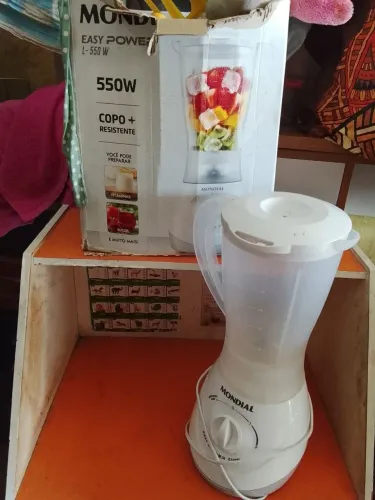 Vendo Liquidificador Branco