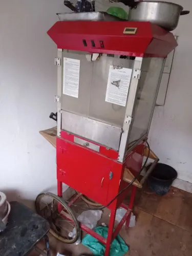 Vendo carrinho de pipoca