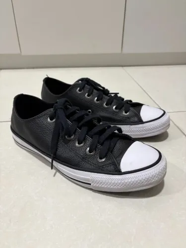 Tênis Chuck Taylor All Star Couro Cano Baixo - Original