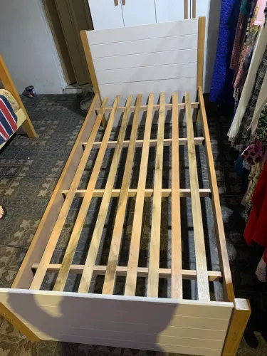 vende-se cama e guarda roupa