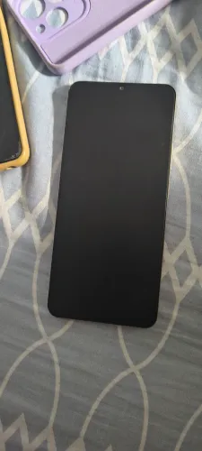 Estou vendendo um telefone bom novo zerado